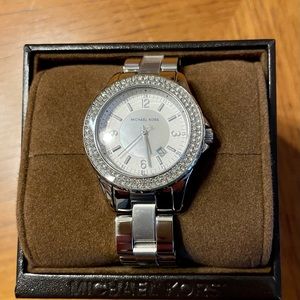 NWT Michael Kors Date adjust watch